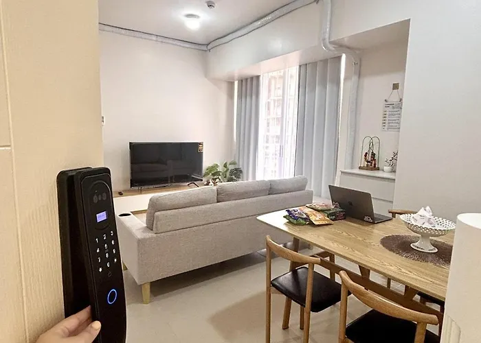 Spacious 3br 2 Balcony Vibes Near Bgc Apartment