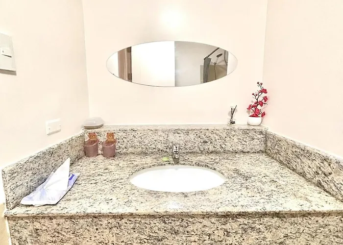 Spacious 3br 2 Balcony Vibes Near Bgc Apartment Manila